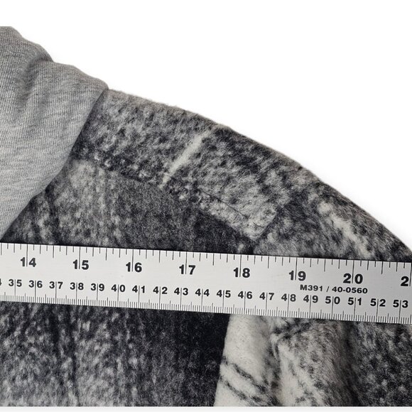 Allie Rose | Plaid Hooded Shirt Jacket | Women's | Small | Black / Gray| Button - Picture 6 of 8